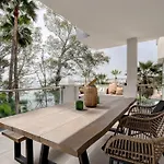 Appartamento Renovated Aranja: With Big Balcony And Sea View Estepona