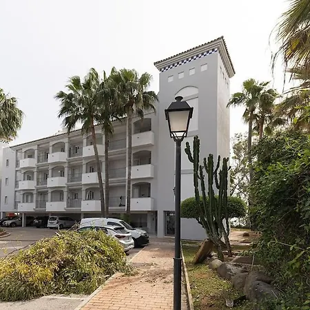 Renovated Aranja: With Big Balcony And Sea View Estepona