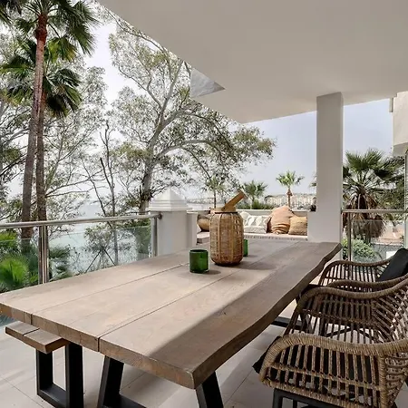 Apartment Renovated Aranja: With Big Balcony And Sea View Estepona